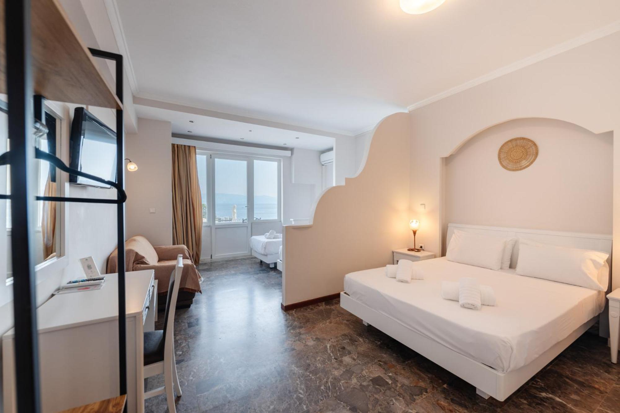 Pontikonisi Hotel & Suites Perama  Rom bilde