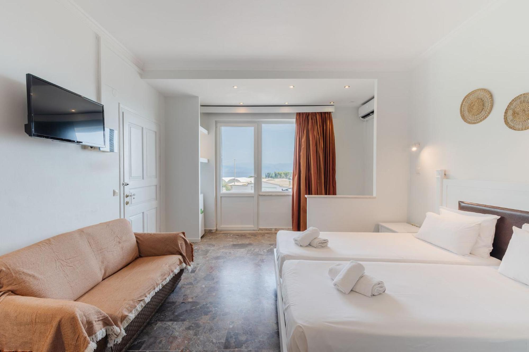 Pontikonisi Hotel & Suites Perama  Rom bilde